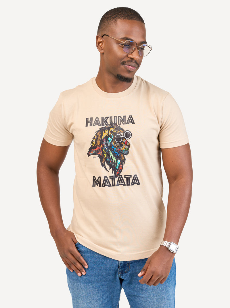 Kali Graphic Ts: Beige with Hakuna Matata Simba